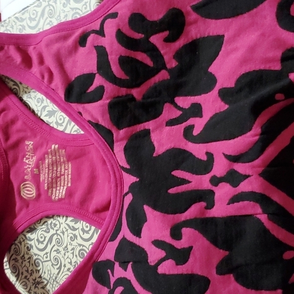 ❇️ NWOT MARIKA YOGA TOP - Picture 7 of 7